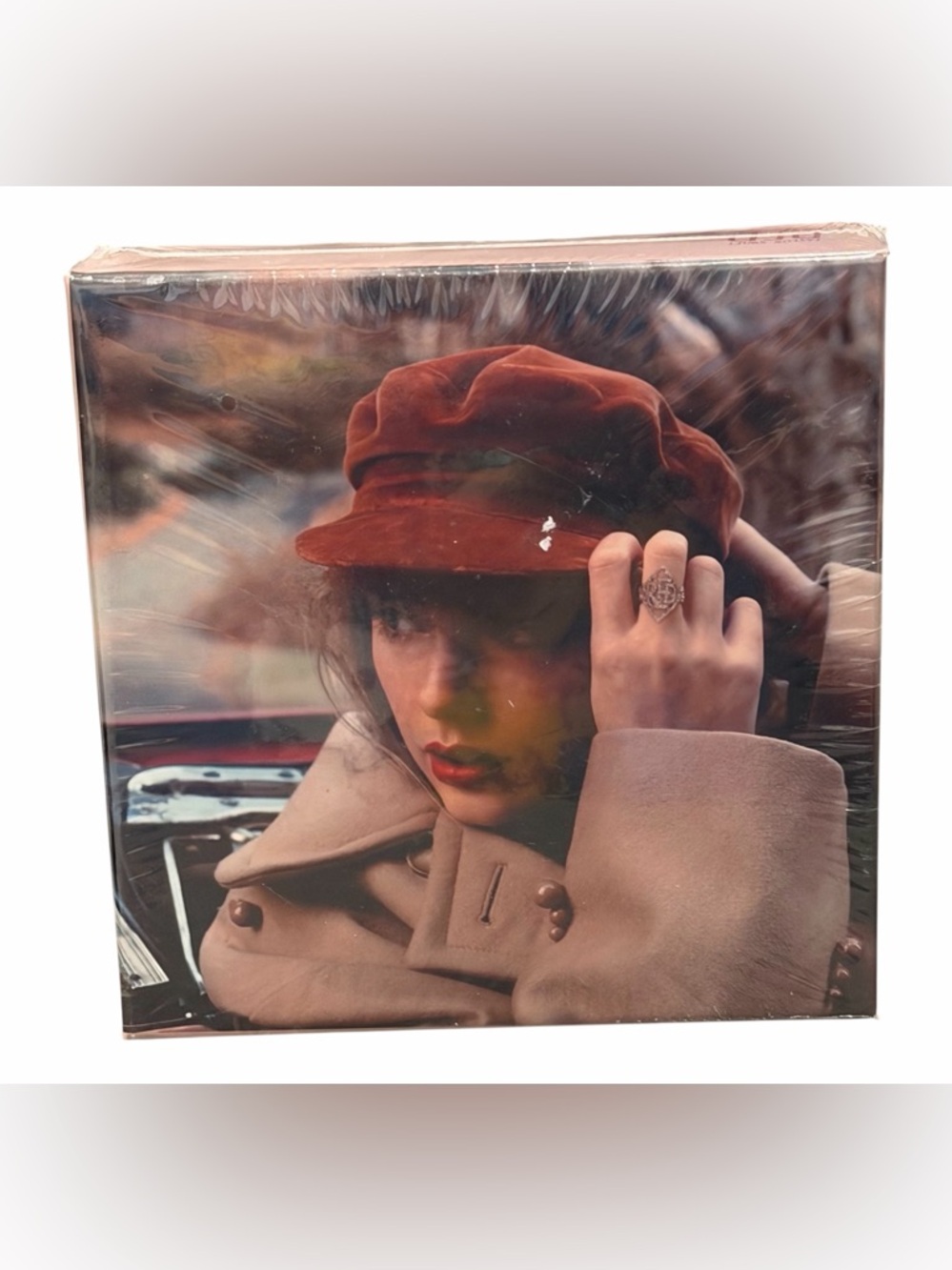 Taylor Swift Red Taylor’s Version Jigsaw Puzzle 300 Pieces Capital One Exclusive - Picture 2 of 5